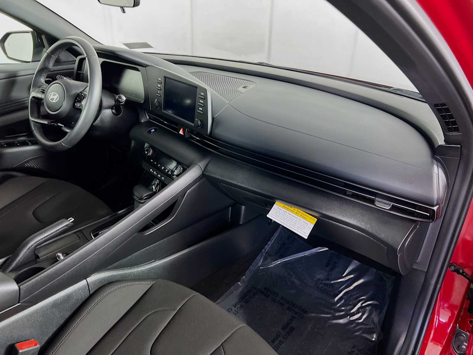 2025 Hyundai Elantra SEL Sport - Photo 26