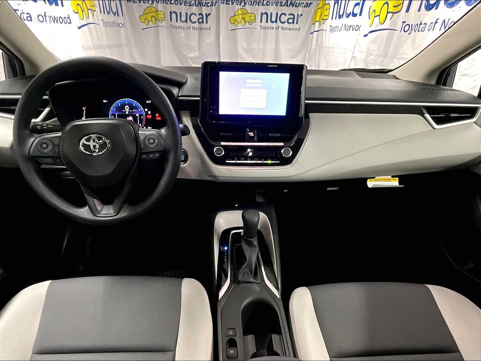2026 Toyota Corolla LE - Photo 12