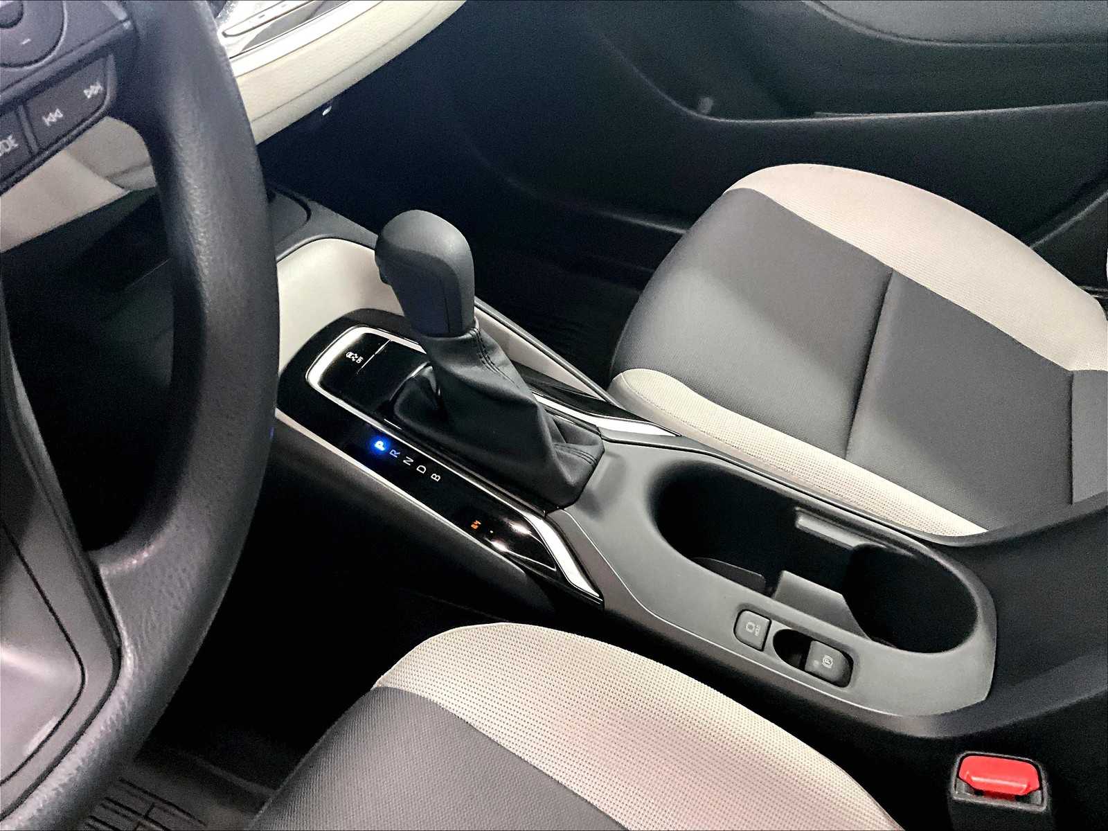 2026 Toyota Corolla LE - Photo 14