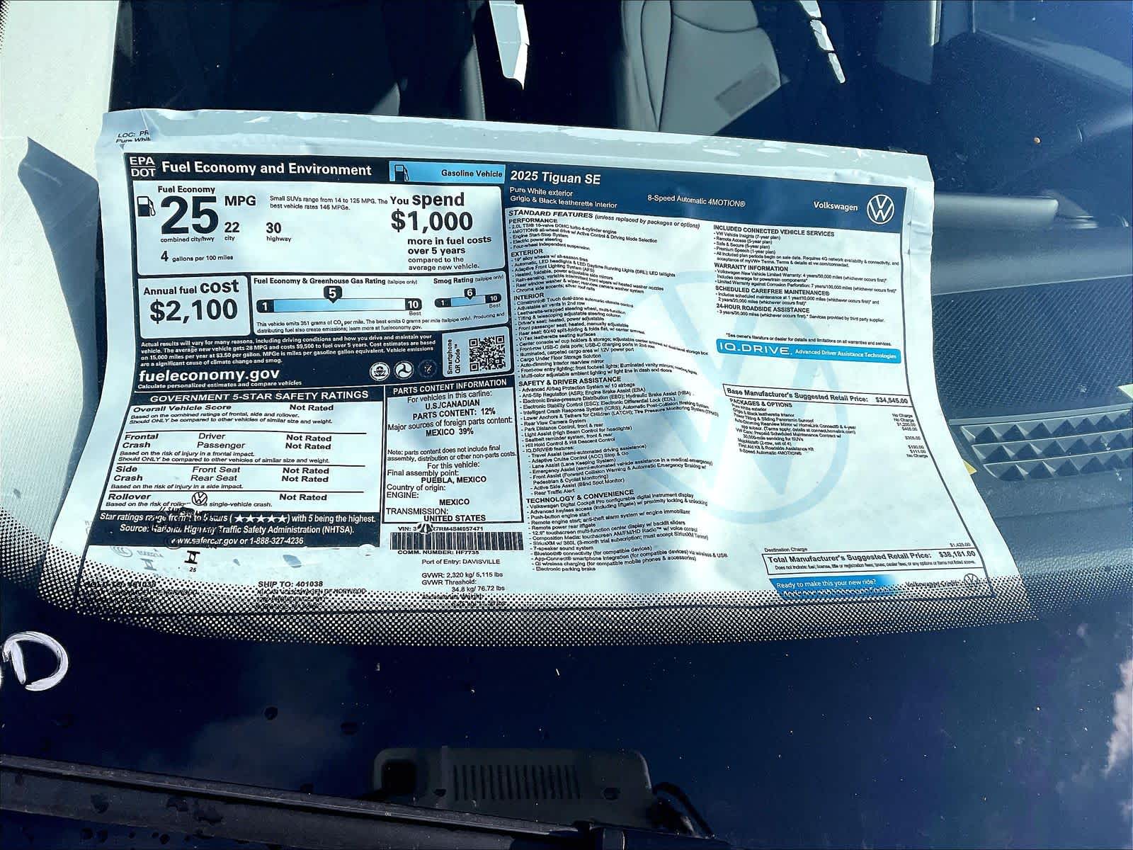 2025 Volkswagen Tiguan SE - Photo 17