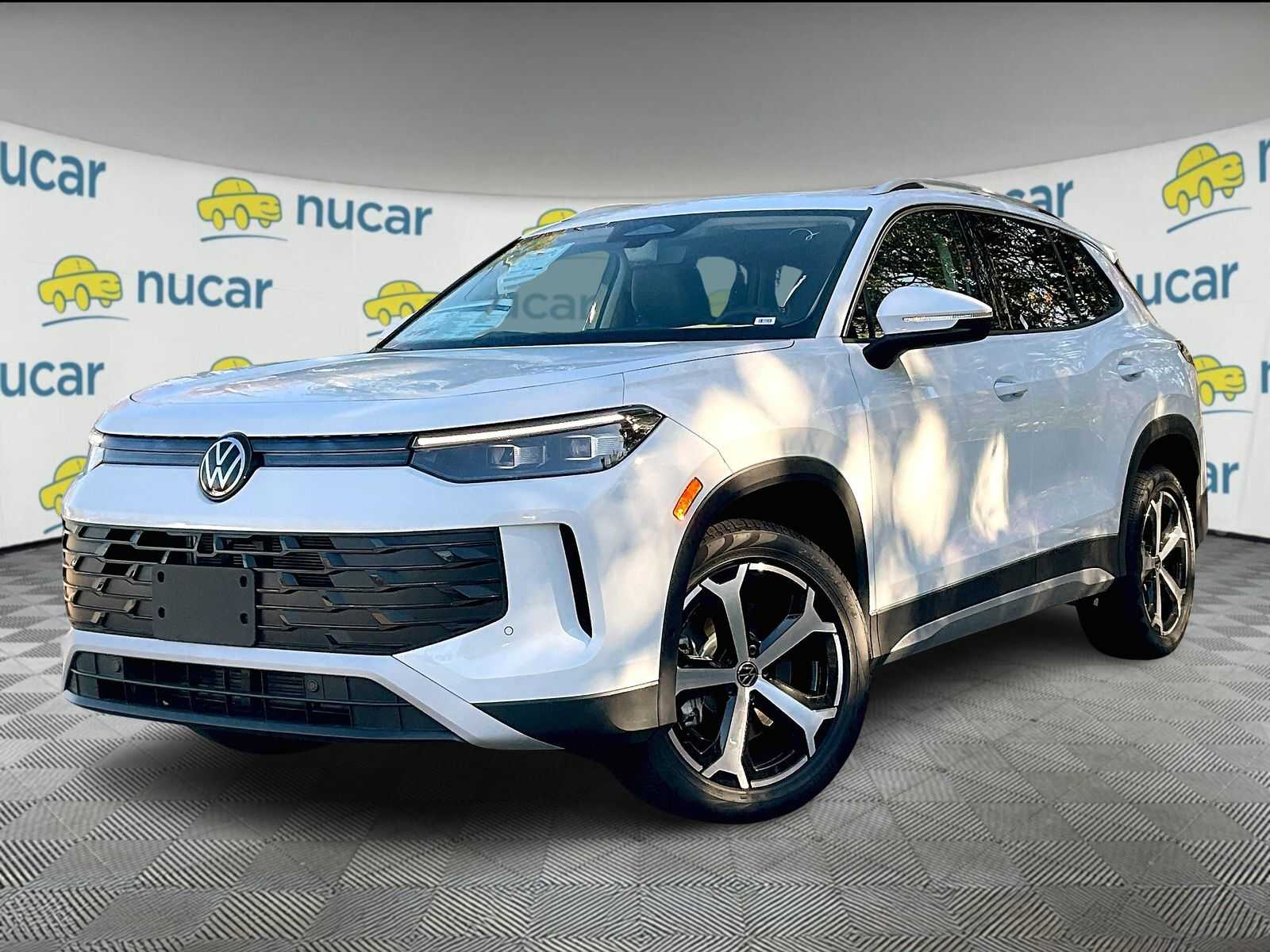 2025 Volkswagen Tiguan SE - Photo 4