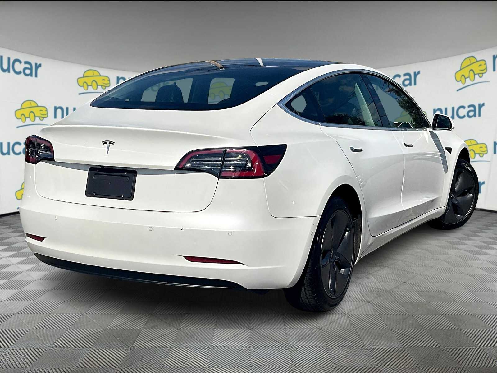 2020 Tesla Model 3 Standard Range Plus - Photo 6