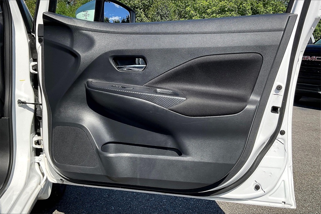 2021 Nissan Versa 1.6 SV - Photo 11