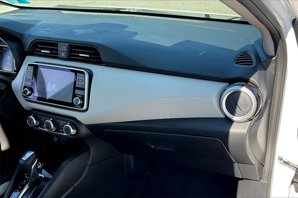 2021 Nissan Versa 1.6 SV - Photo 12