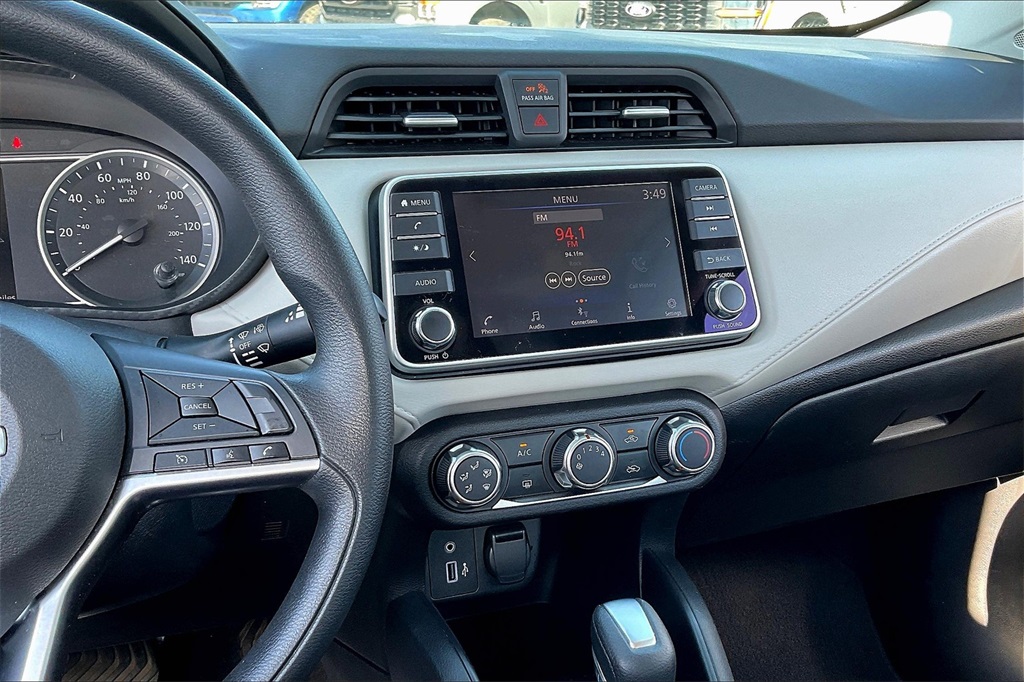 2021 Nissan Versa 1.6 SV - Photo 17