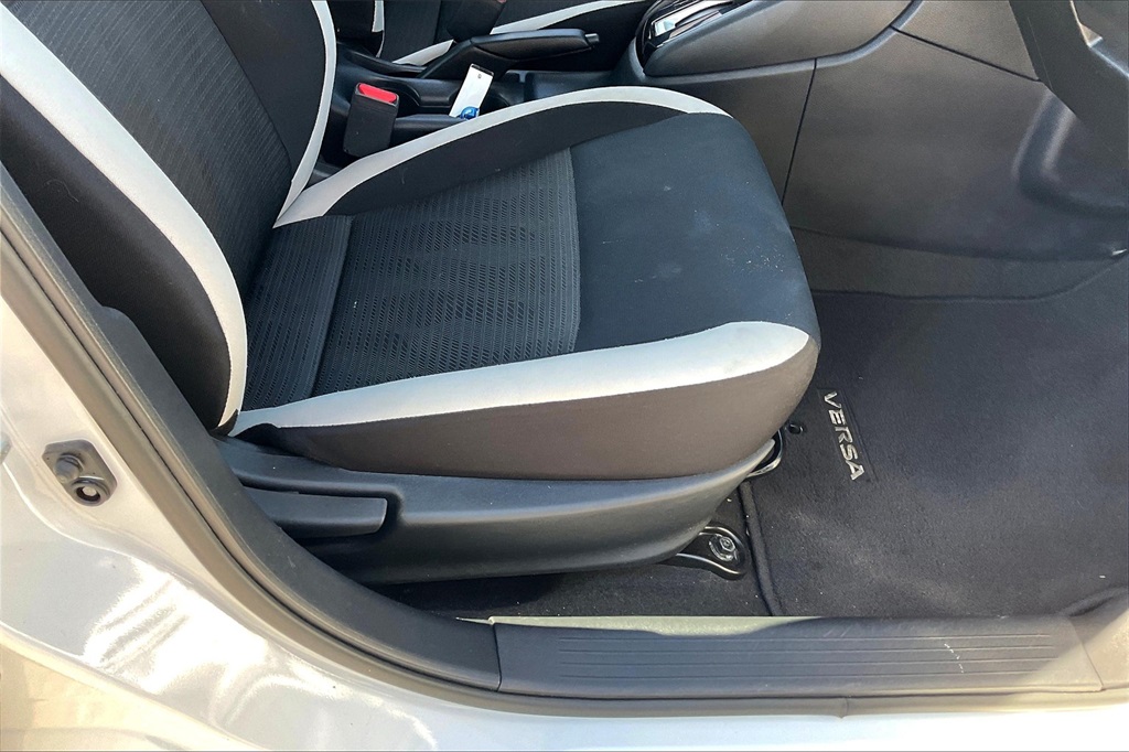 2021 Nissan Versa 1.6 SV - Photo 34