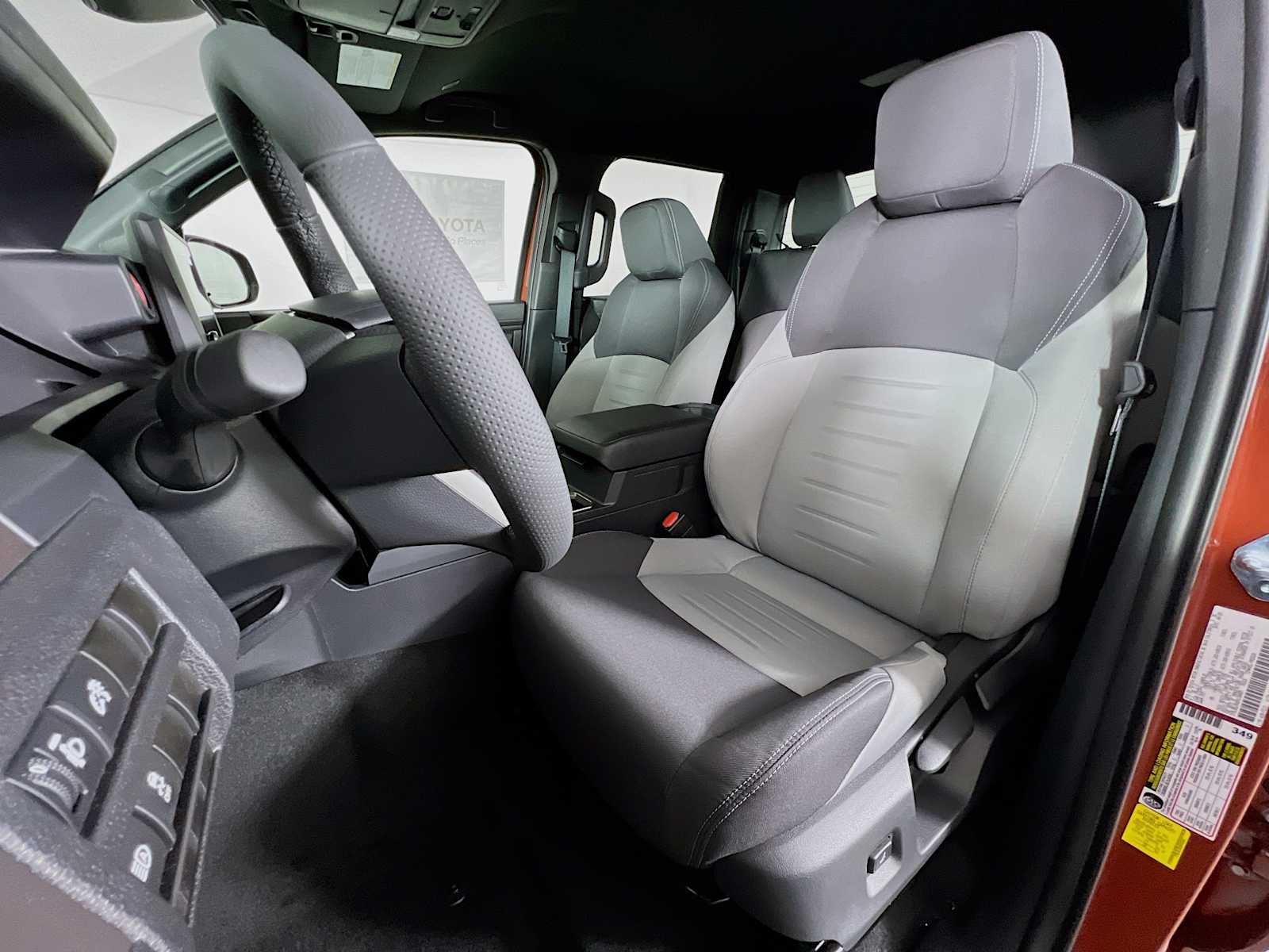 2025 Toyota Tacoma TRD Sport - Photo 12