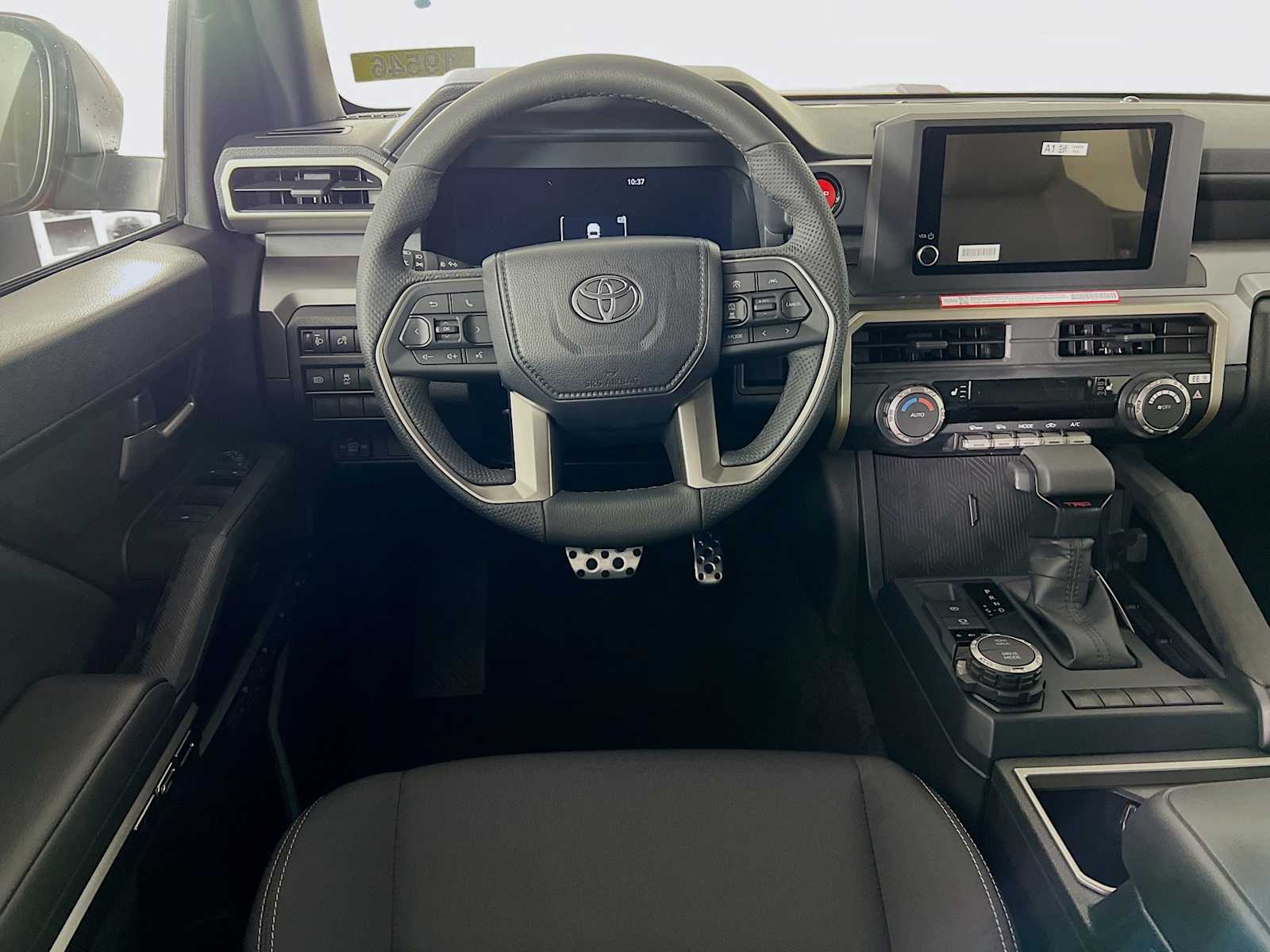 2025 Toyota Tacoma TRD Sport - Photo 14