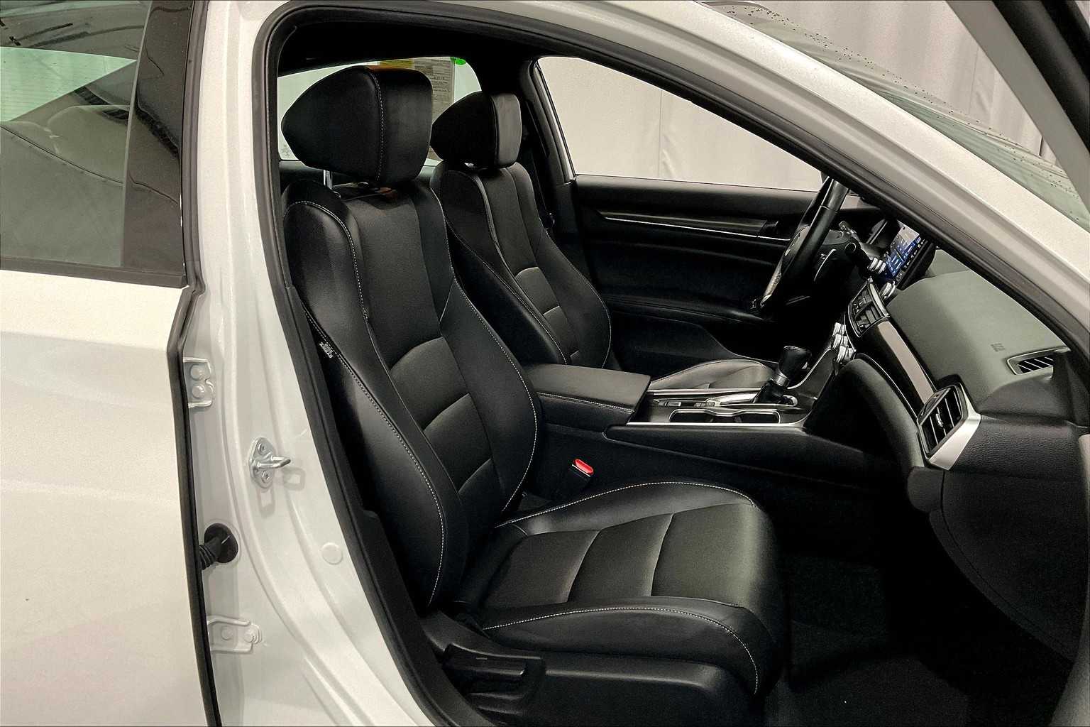 2022 Honda Accord Sport - Photo 11