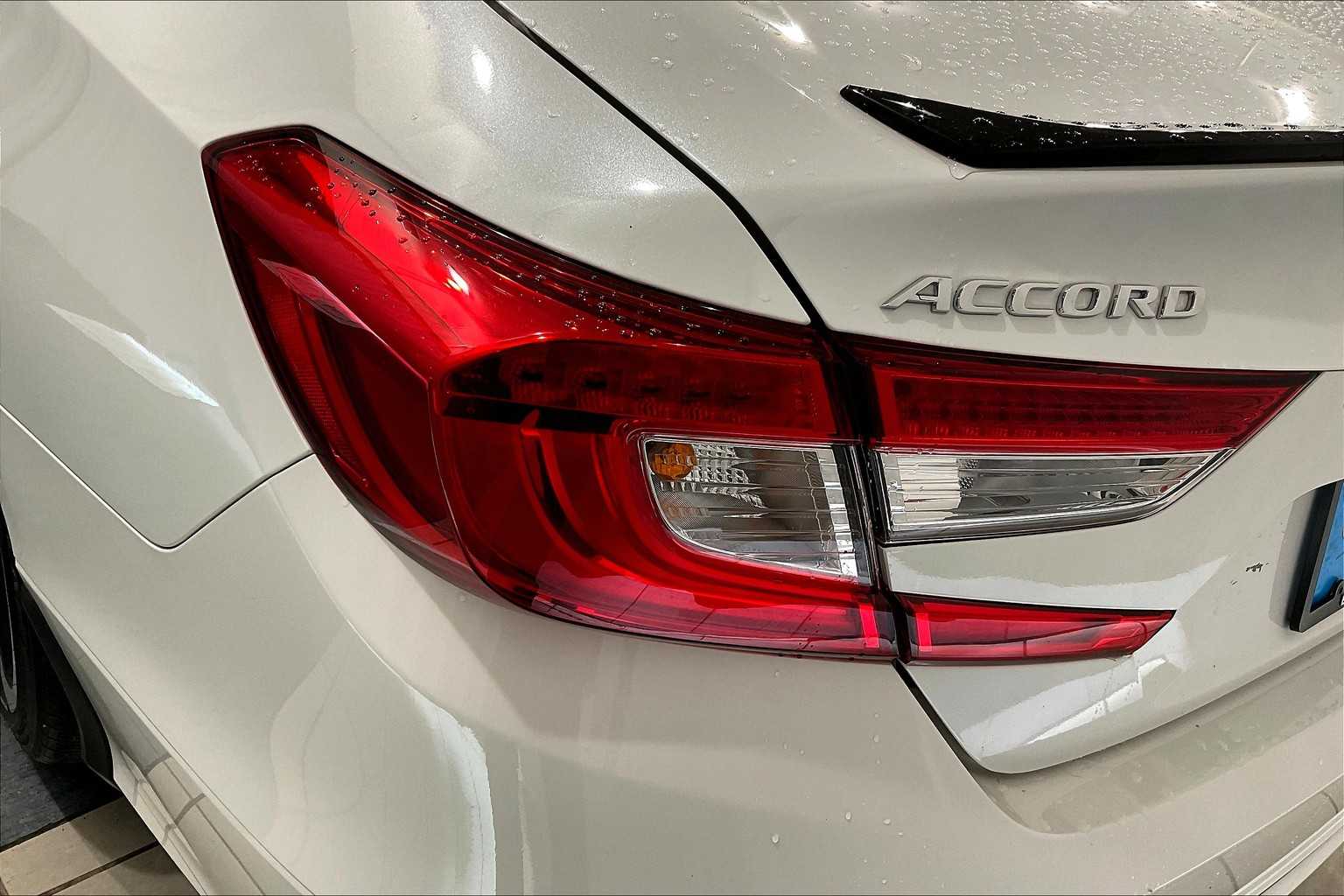 2022 Honda Accord Sport - Photo 33