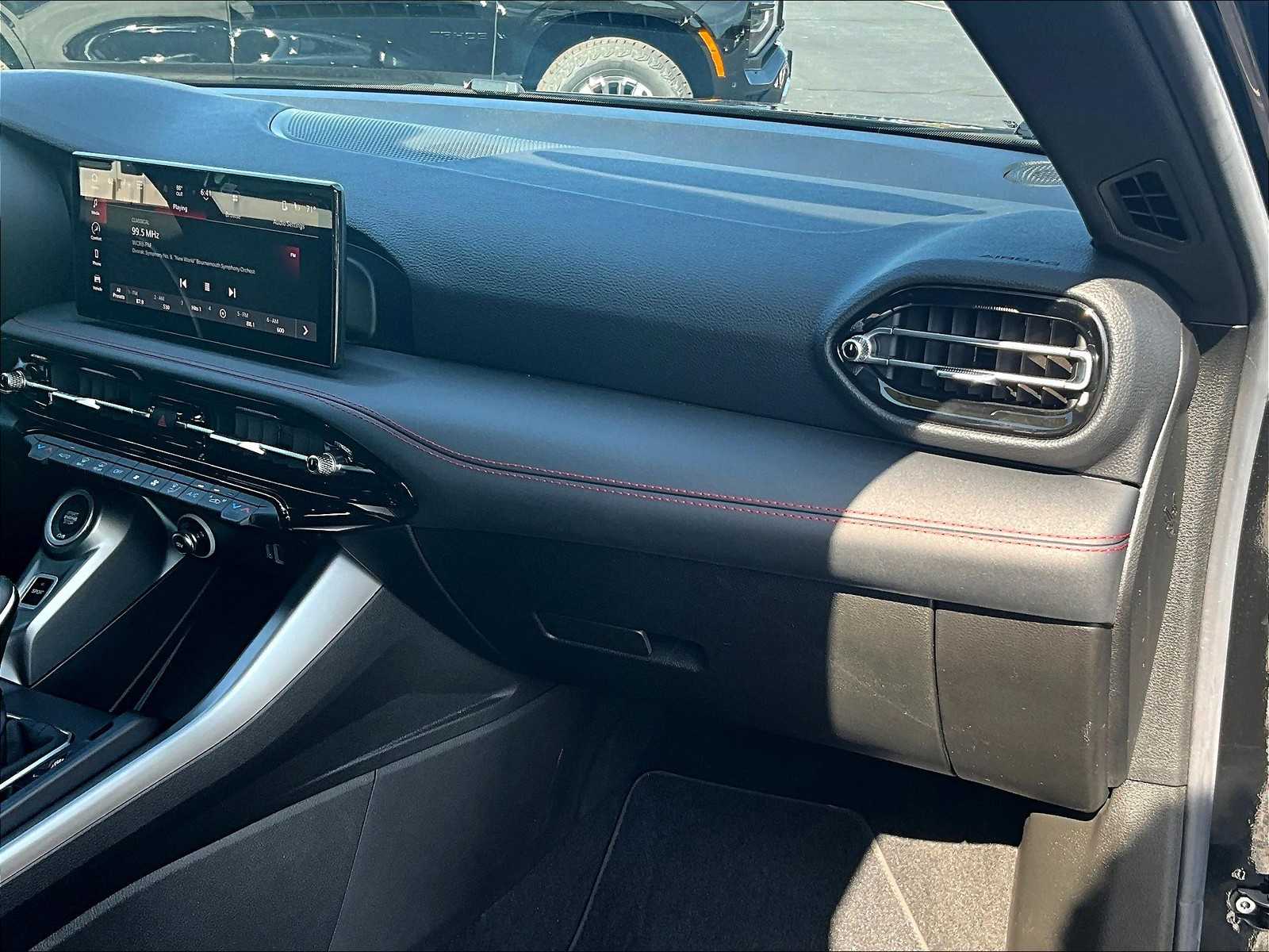 2024 Dodge Hornet R/T - Photo 13