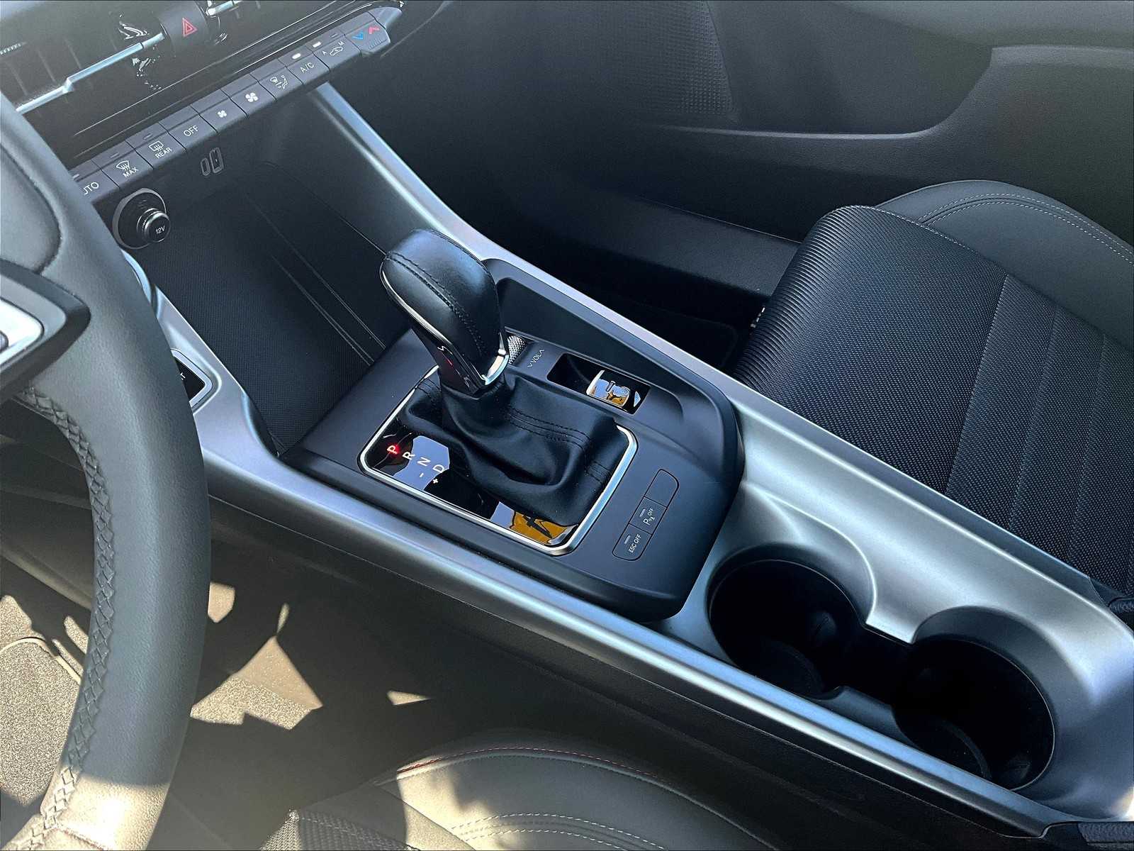2024 Dodge Hornet R/T - Photo 19