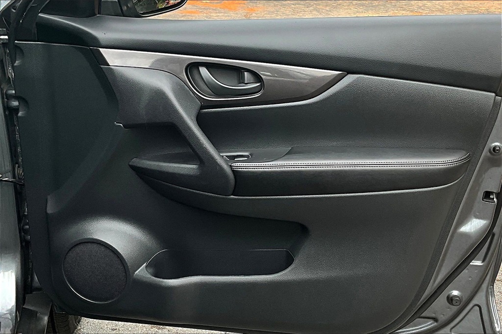 2019 Nissan Rogue S - Photo 12