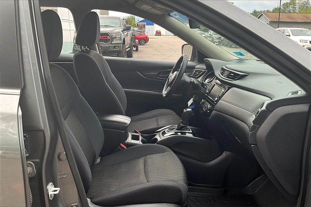 2019 Nissan Rogue S - Photo 14
