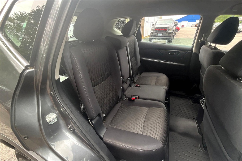 2019 Nissan Rogue S - Photo 16
