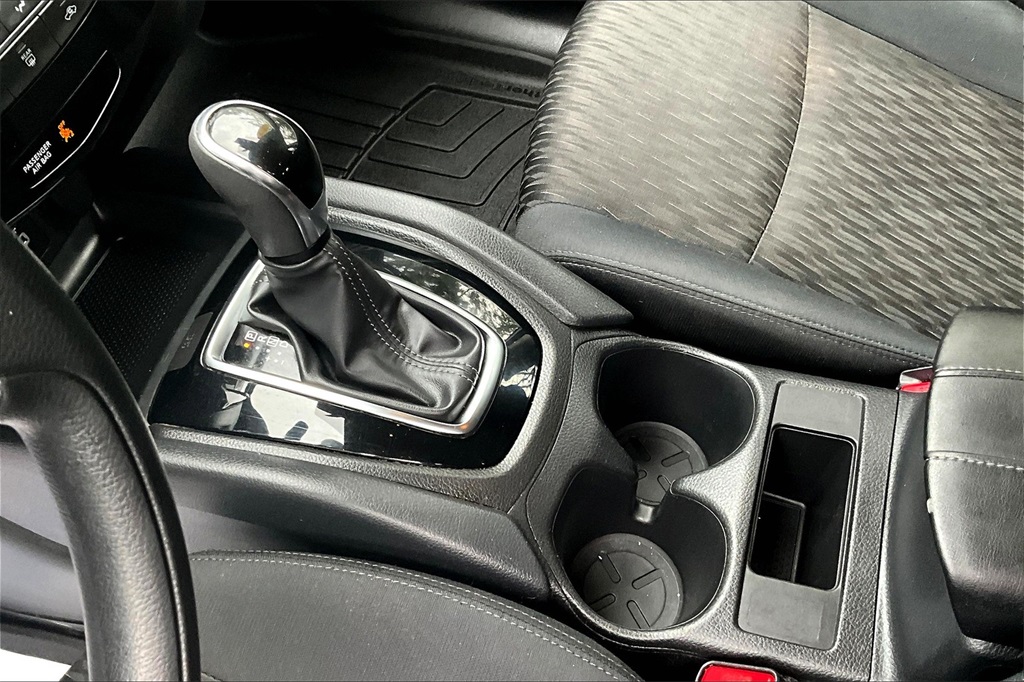 2019 Nissan Rogue S - Photo 20