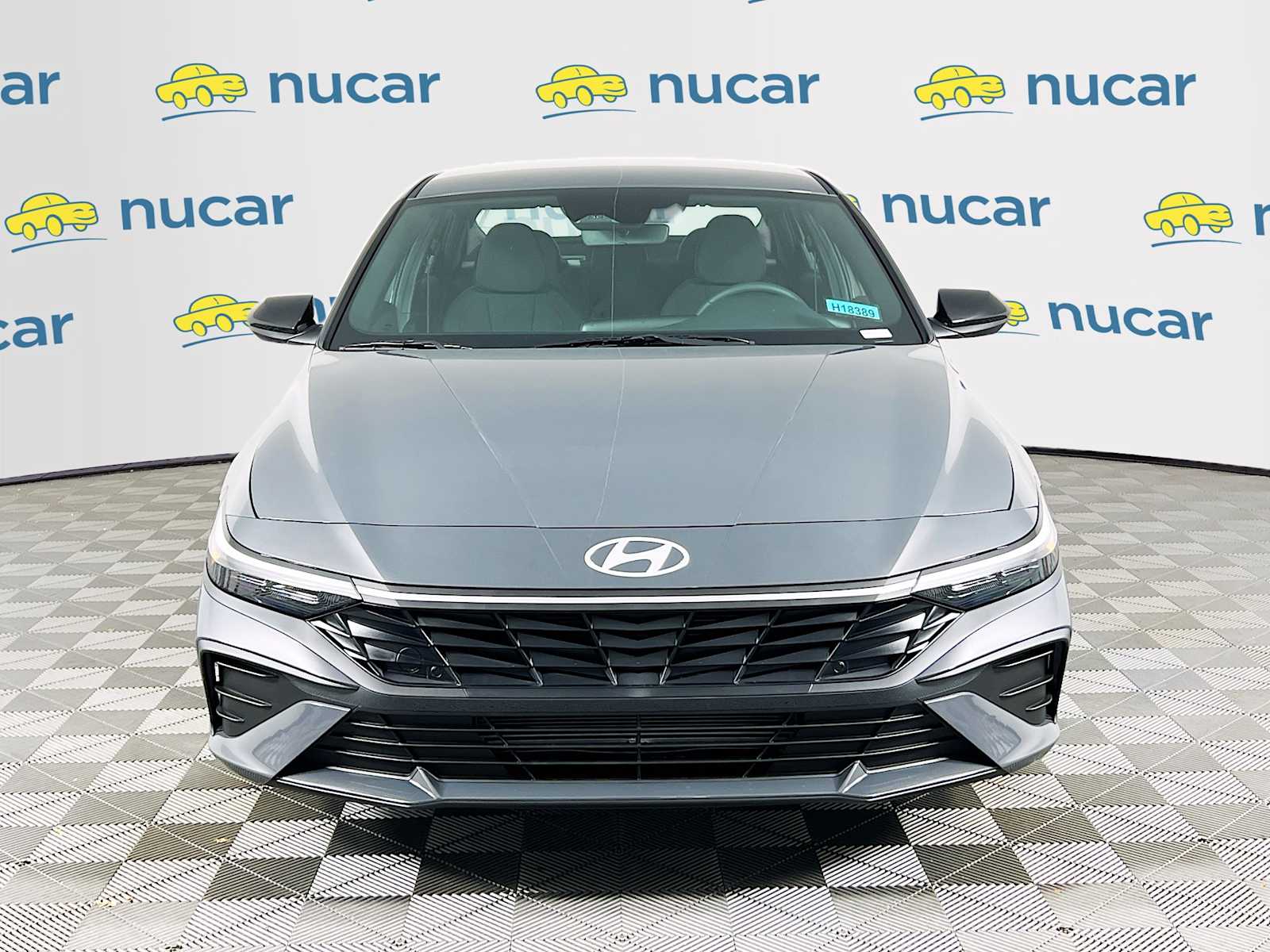 2025 Hyundai Elantra SEL Sport - Photo 2