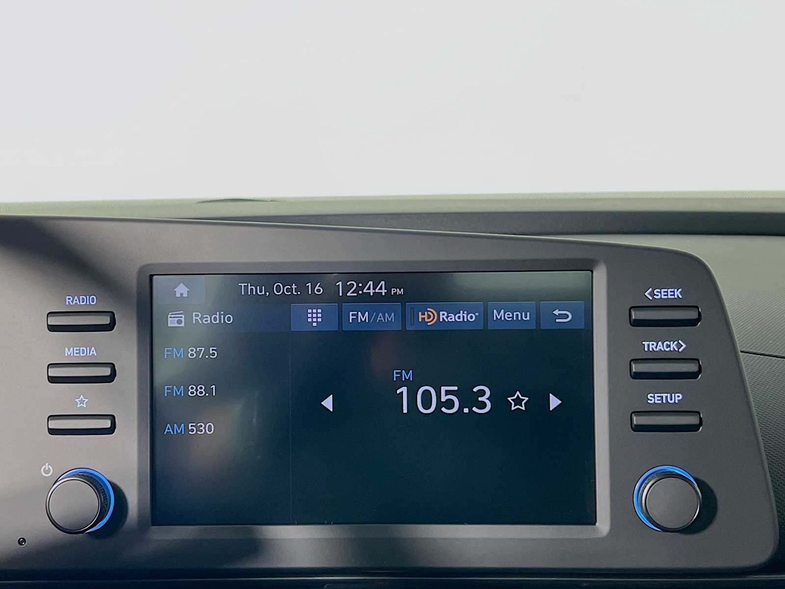 2025 Hyundai Elantra SEL Sport - Photo 8