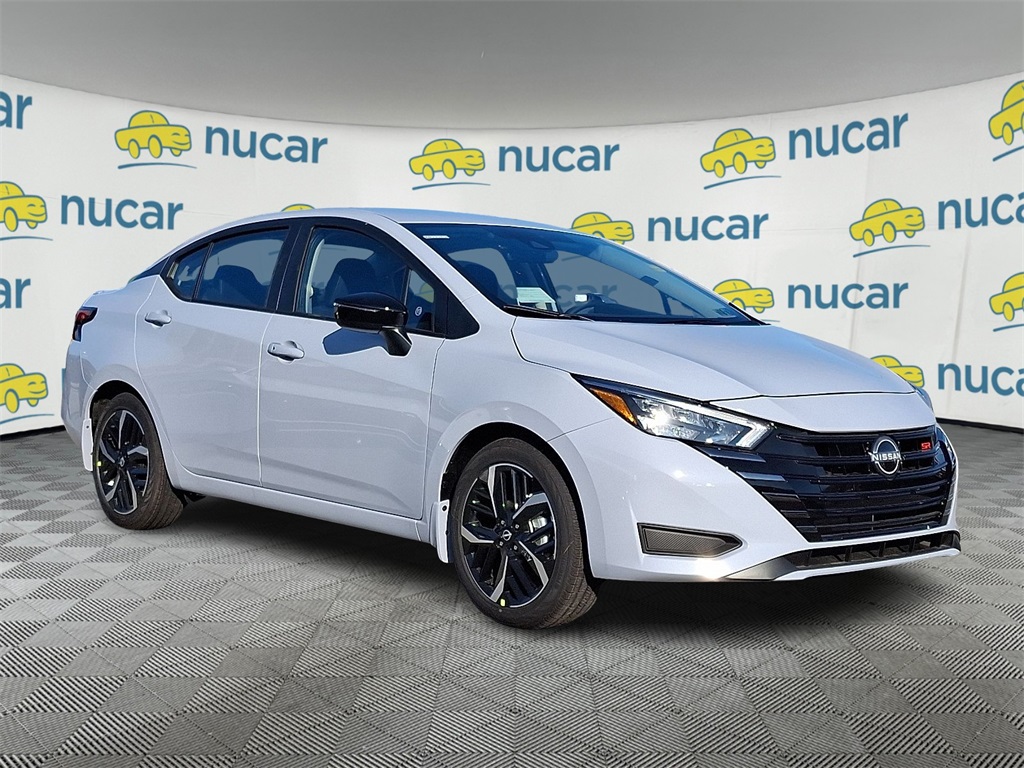 2025 Nissan Versa 1.6 SR