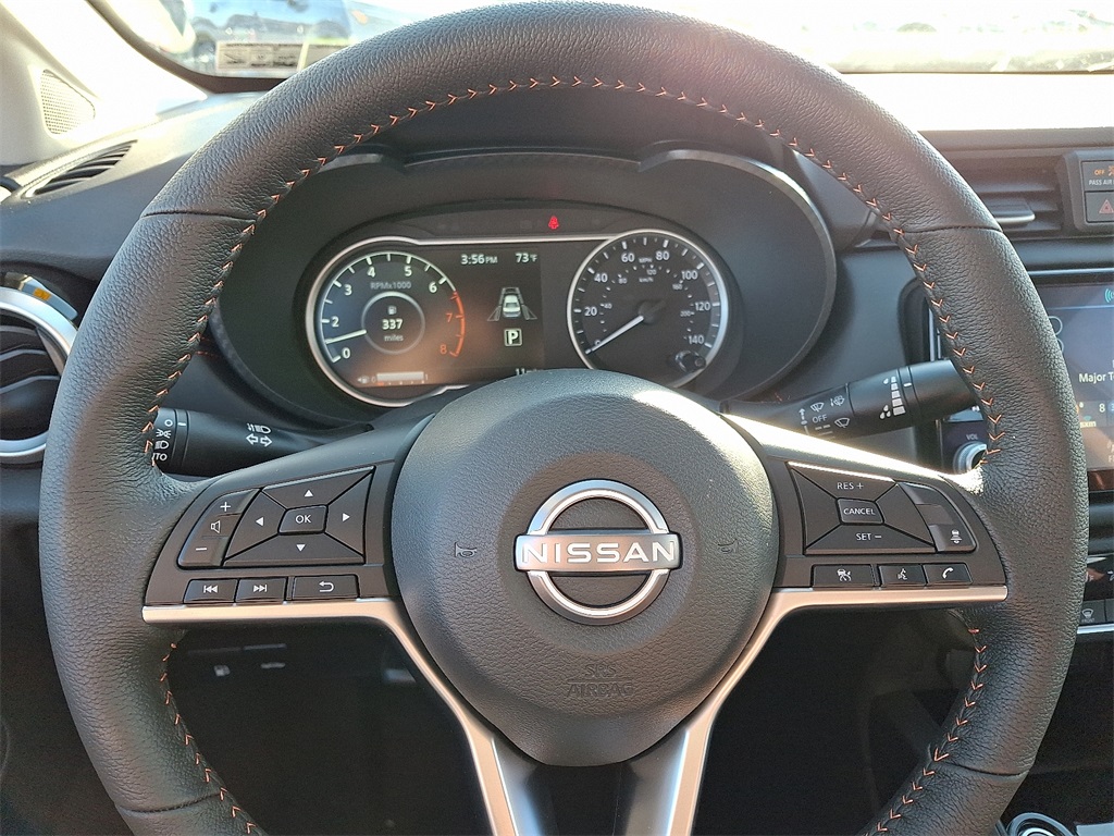 2025 Nissan Versa 1.6 SR - Photo 14