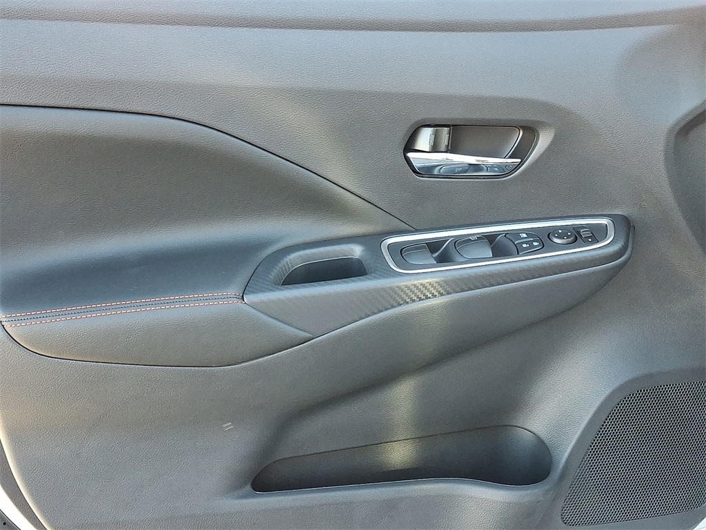 2025 Nissan Versa 1.6 SR - Photo 8