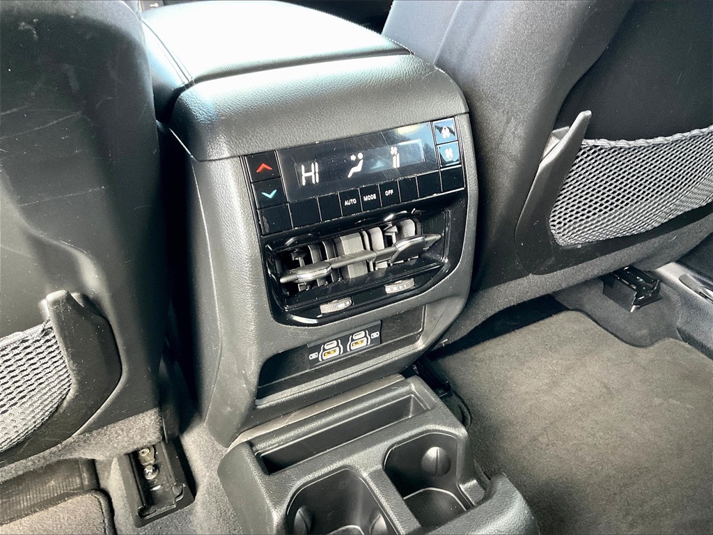 2023 Jeep Grand Cherokee L Laredo - Photo 26