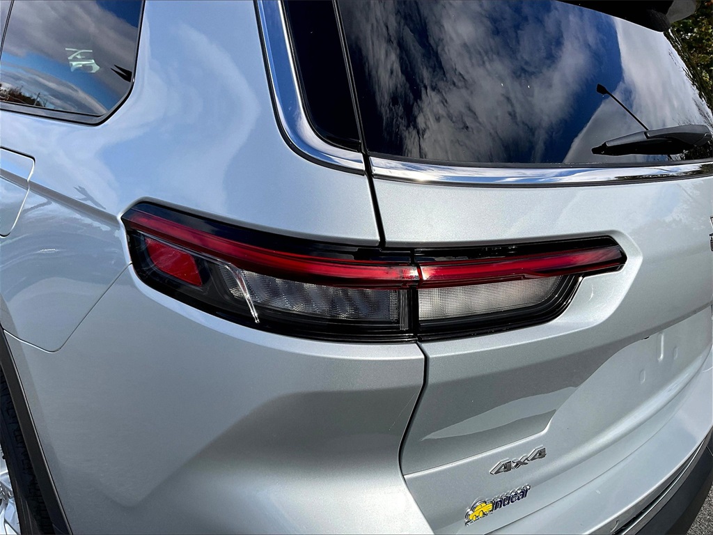 2023 Jeep Grand Cherokee L Laredo - Photo 31