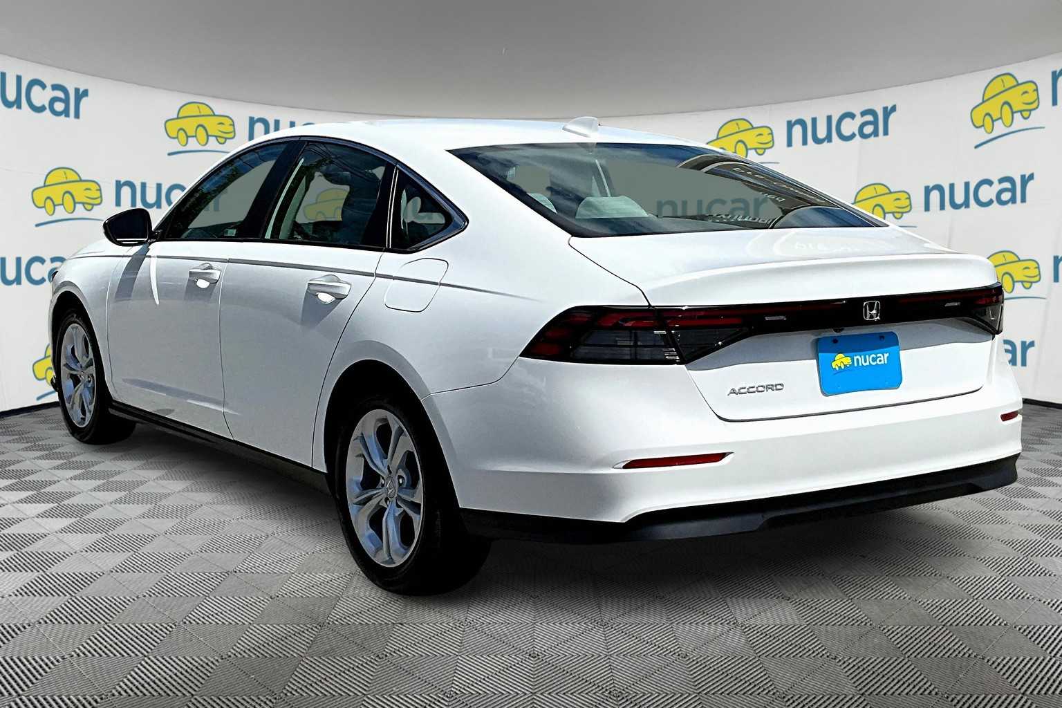2024 Honda Accord LX - Photo 4