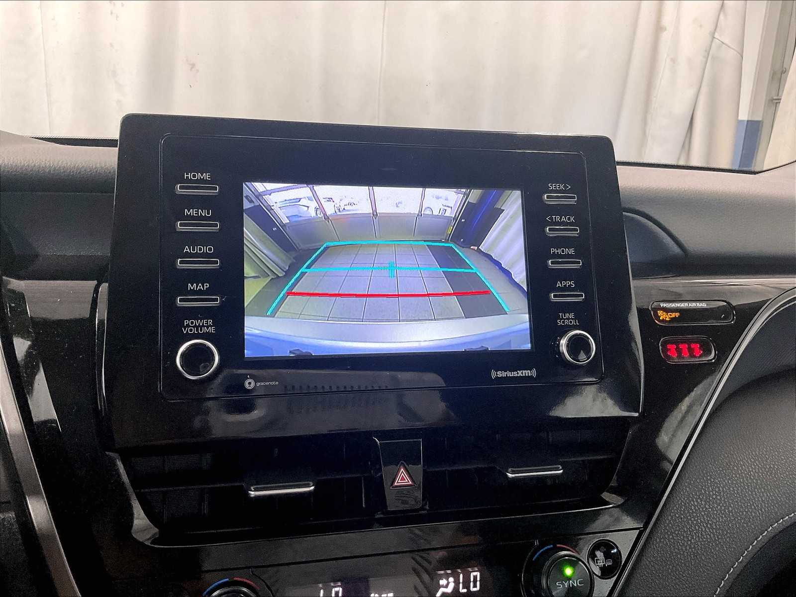 2023 Toyota Camry SE - Photo 19