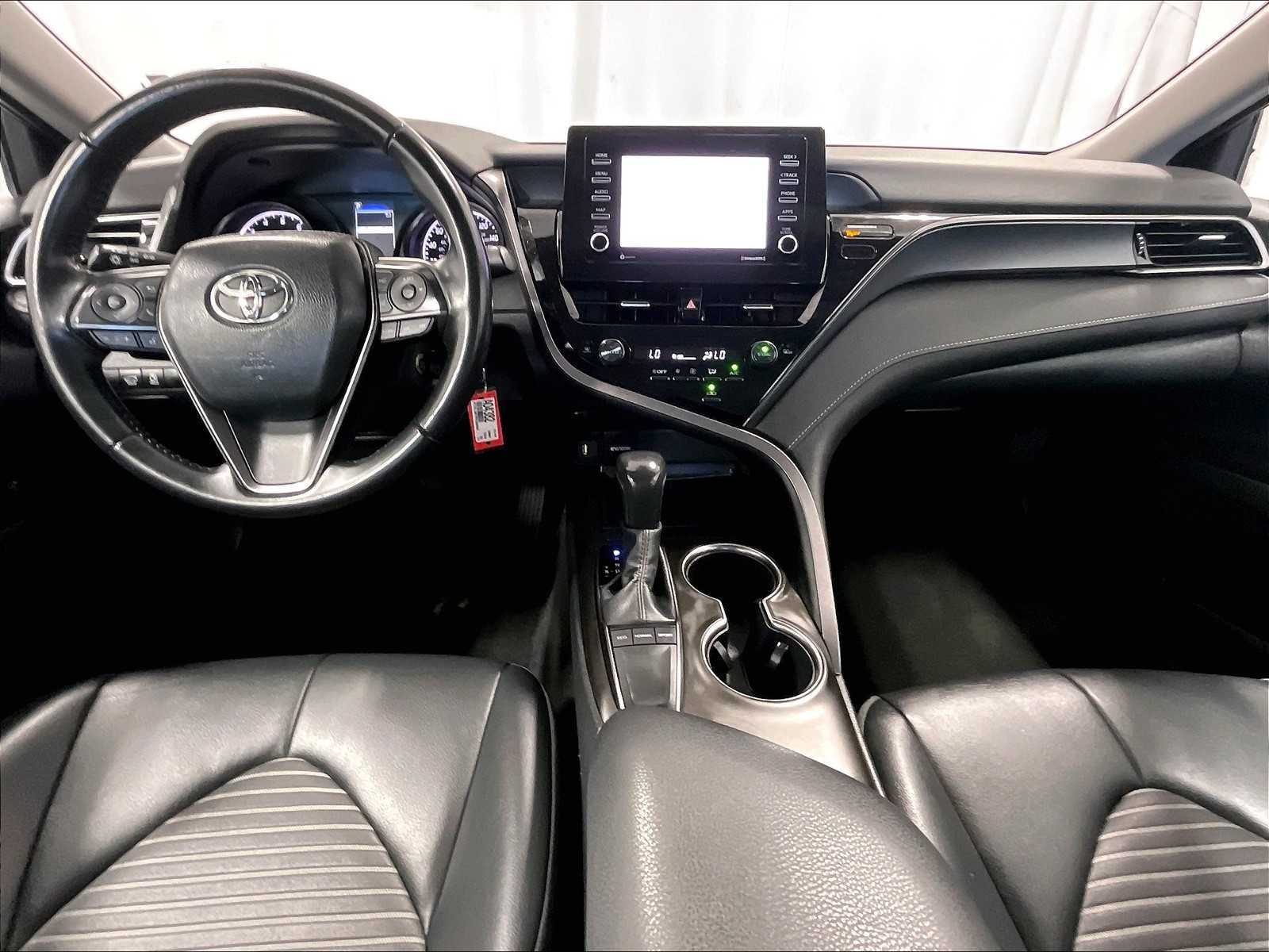 2023 Toyota Camry SE - Photo 21