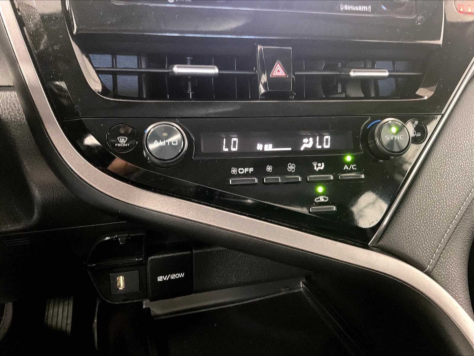 2023 Toyota Camry SE - Photo 25