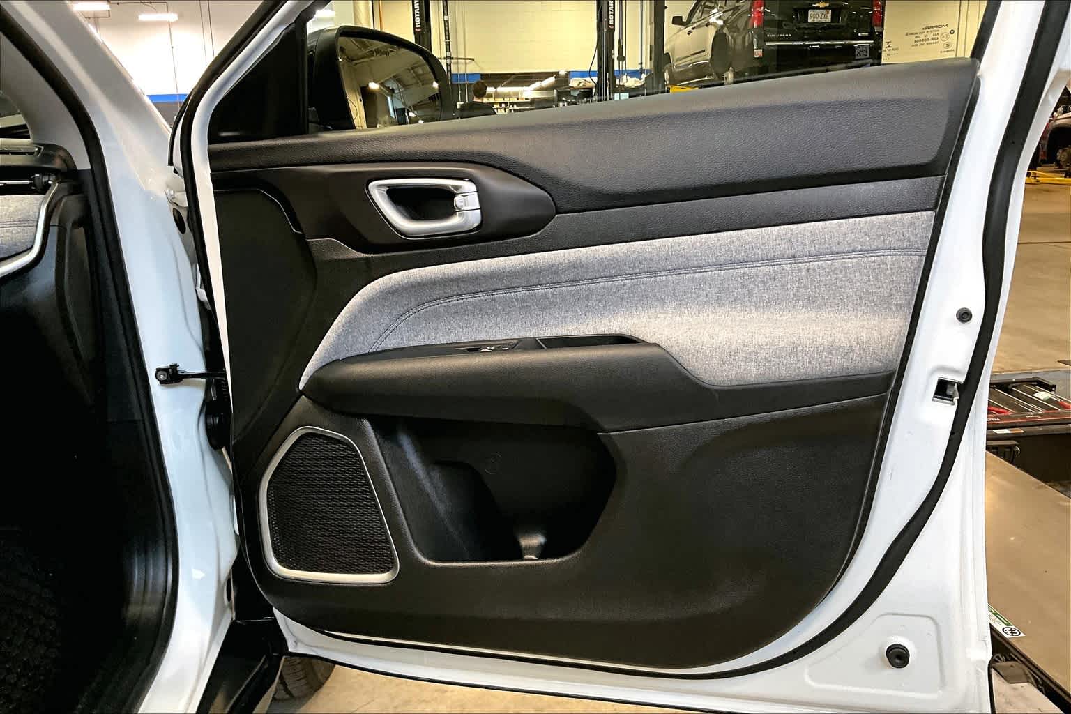 2022 Jeep Compass Latitude - Photo 12