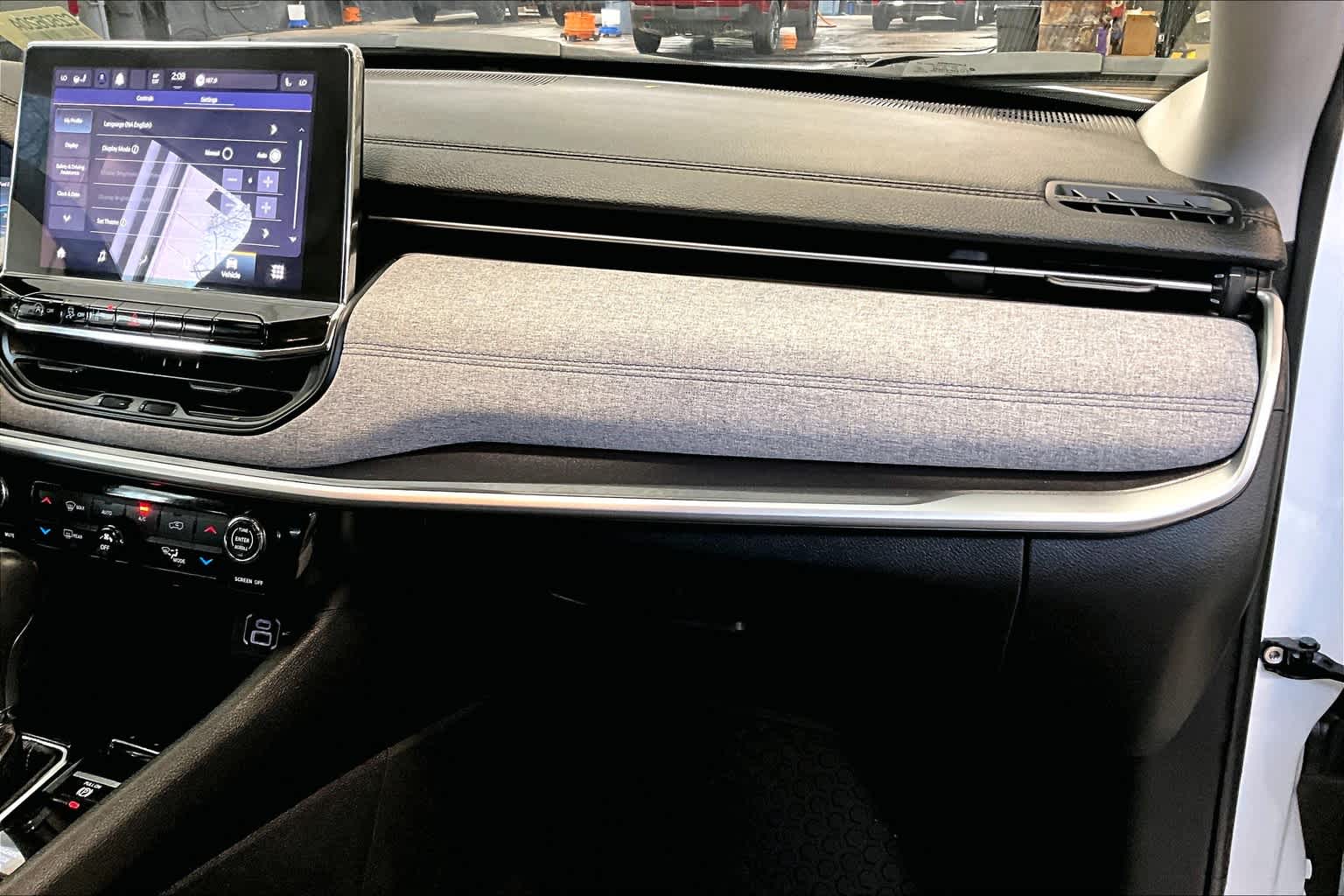 2022 Jeep Compass Latitude - Photo 13