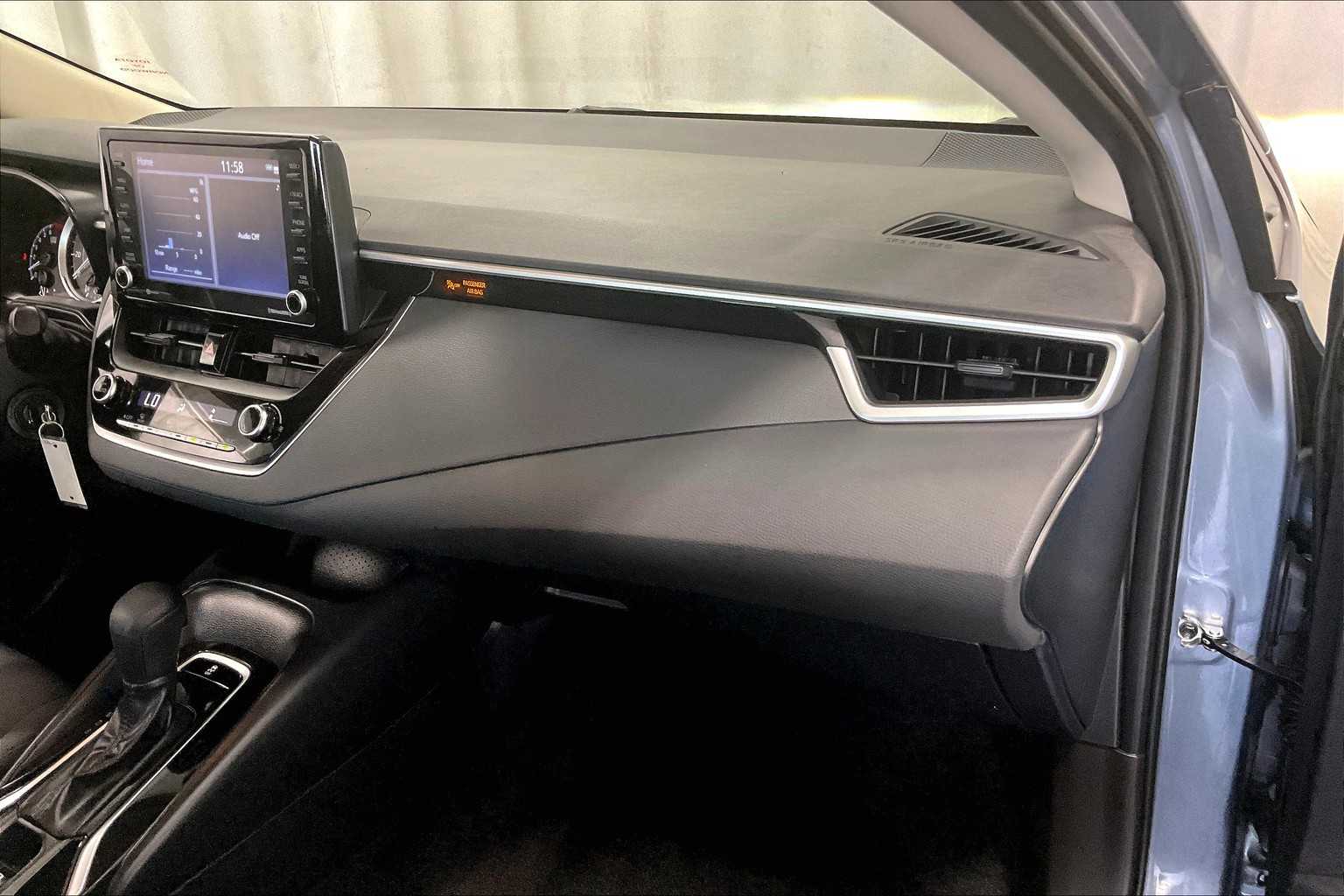 2022 Toyota Corolla LE - Photo 13