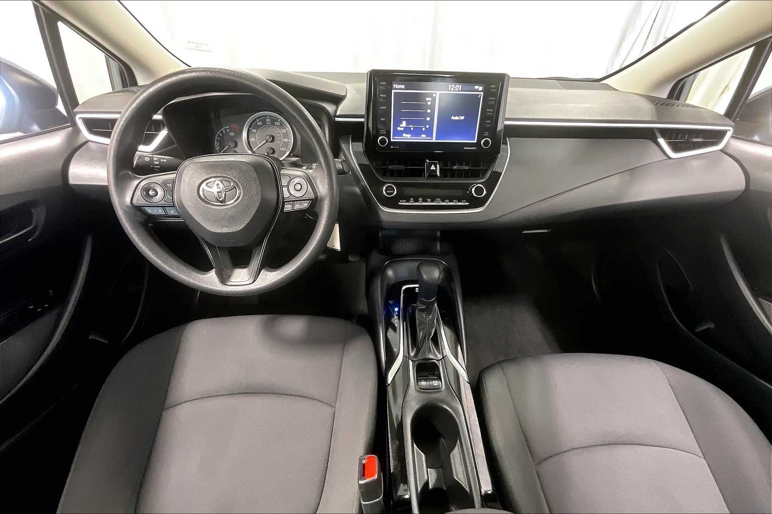 2022 Toyota Corolla LE - Photo 21