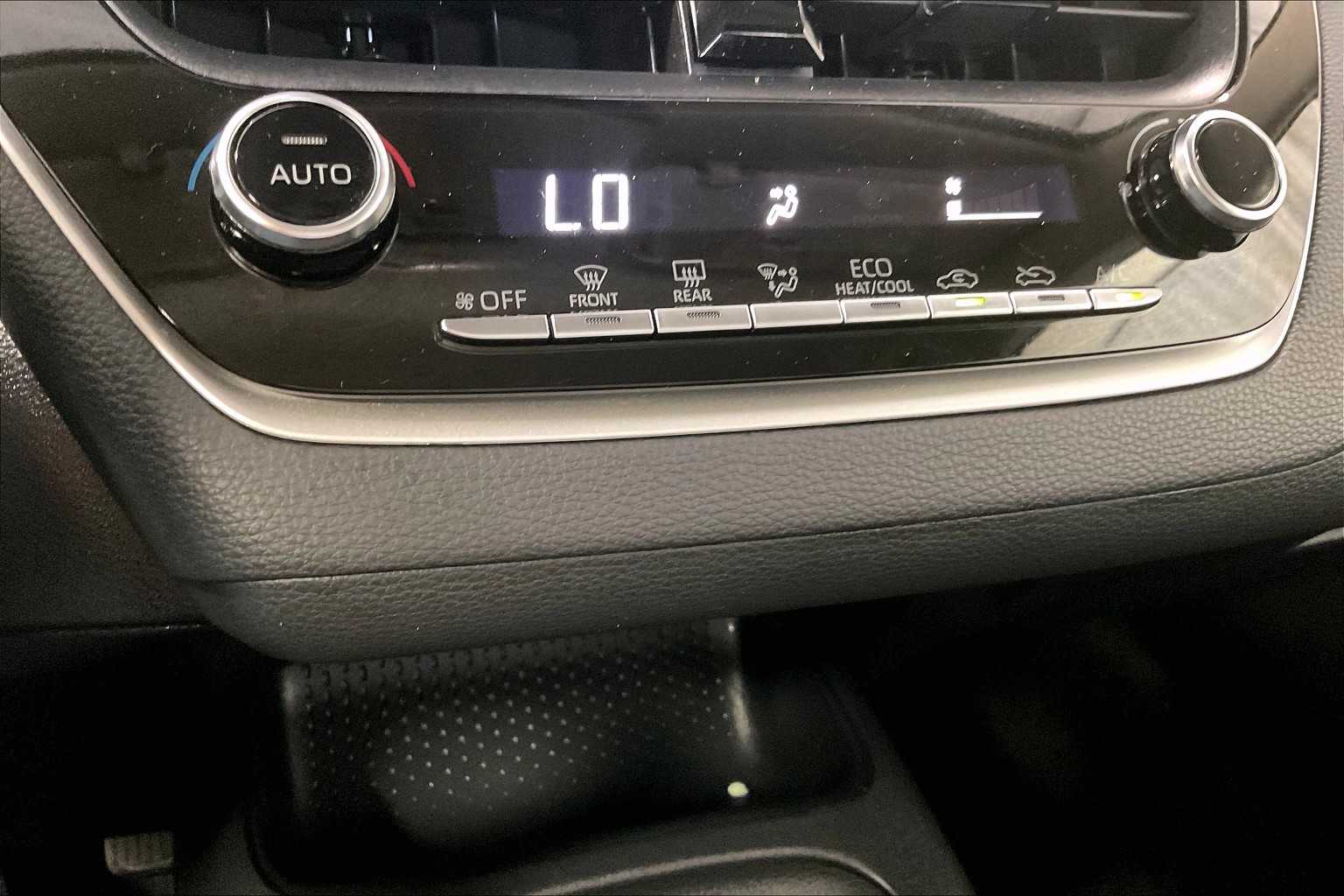2022 Toyota Corolla LE - Photo 25