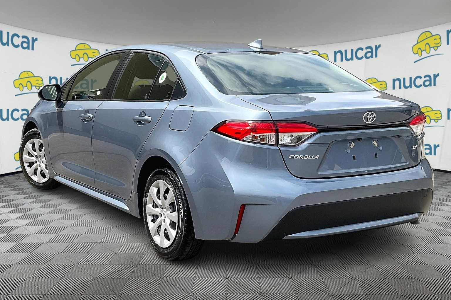 2022 Toyota Corolla LE - Photo 4