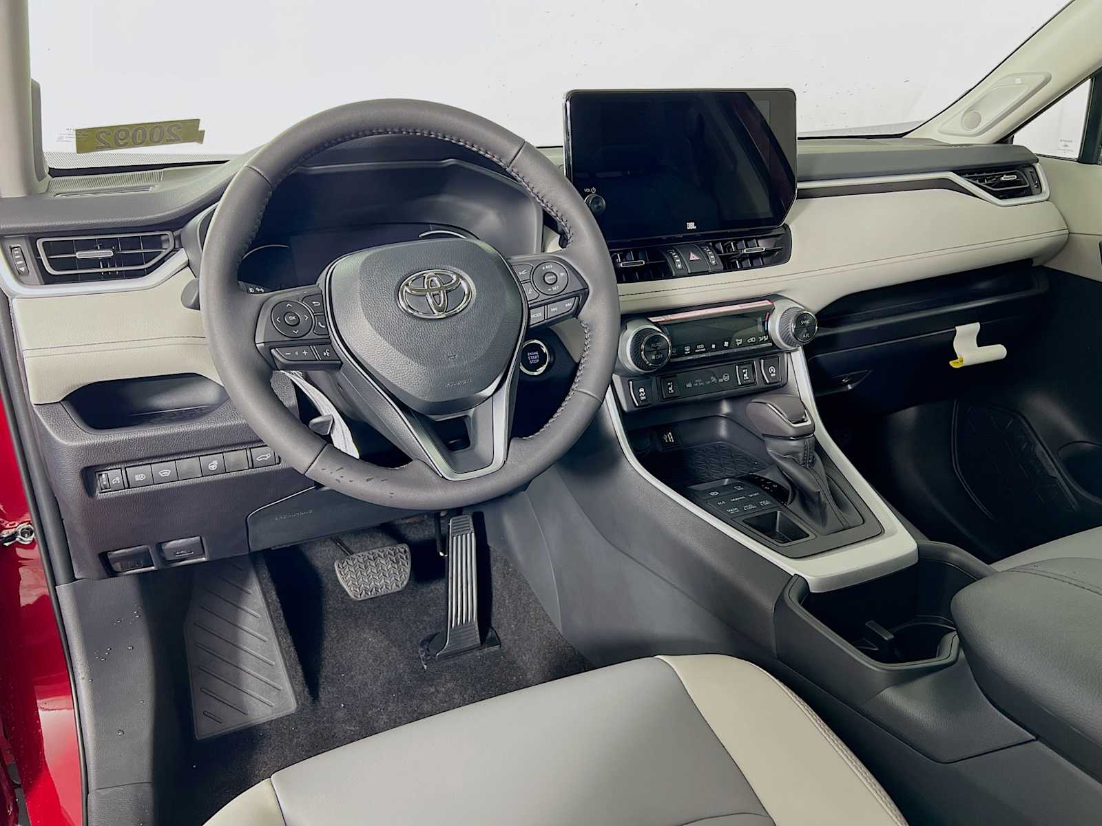 2025 Toyota RAV4 XLE Premium - Photo 6