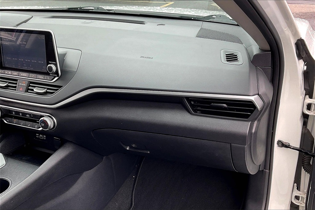 2020 Nissan Altima 2.5 S - Photo 12
