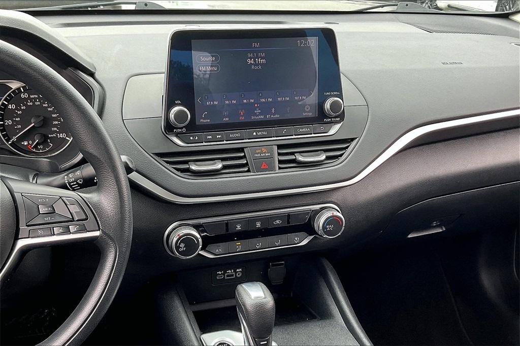 2020 Nissan Altima 2.5 S - Photo 17