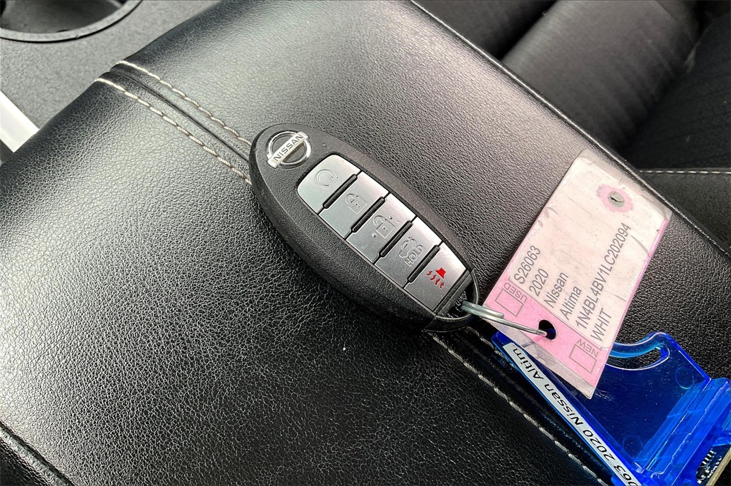 2020 Nissan Altima 2.5 S - Photo 26