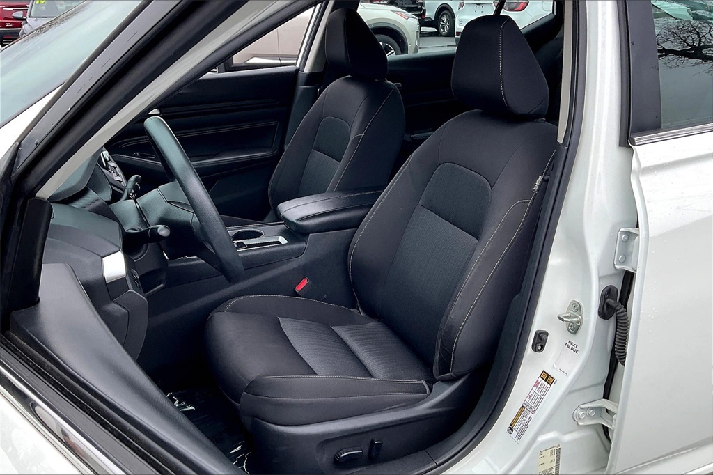 2020 Nissan Altima 2.5 S - Photo 9