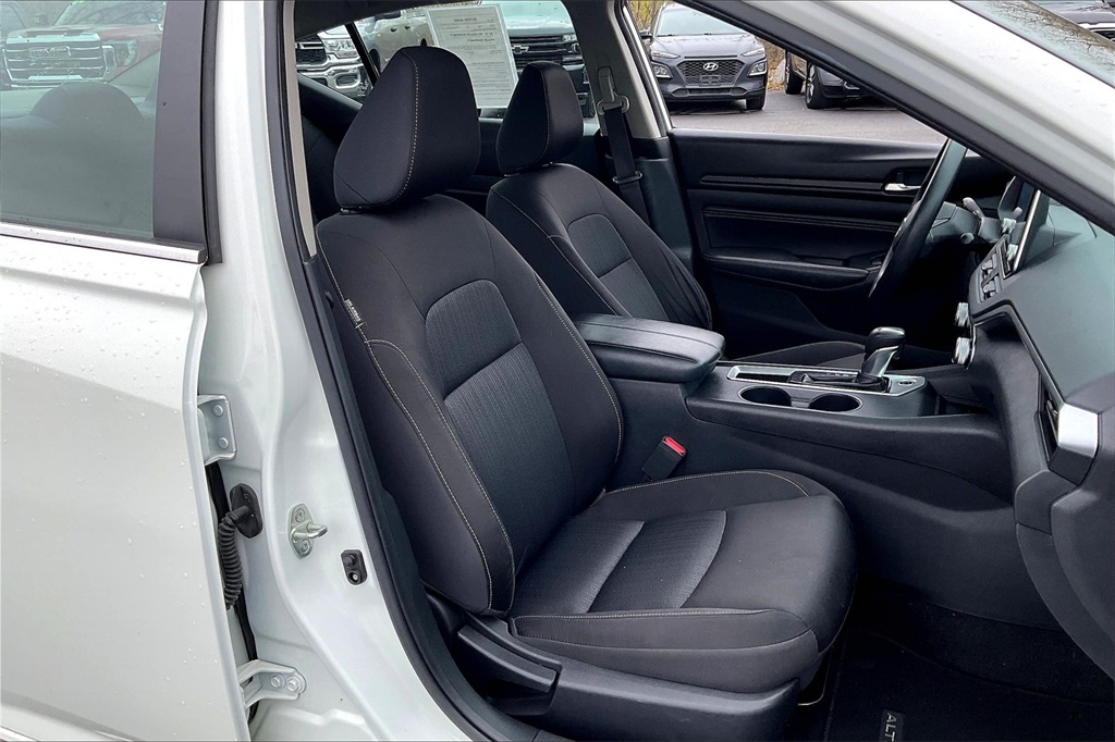 2020 Nissan Altima 2.5 S - Photo 10