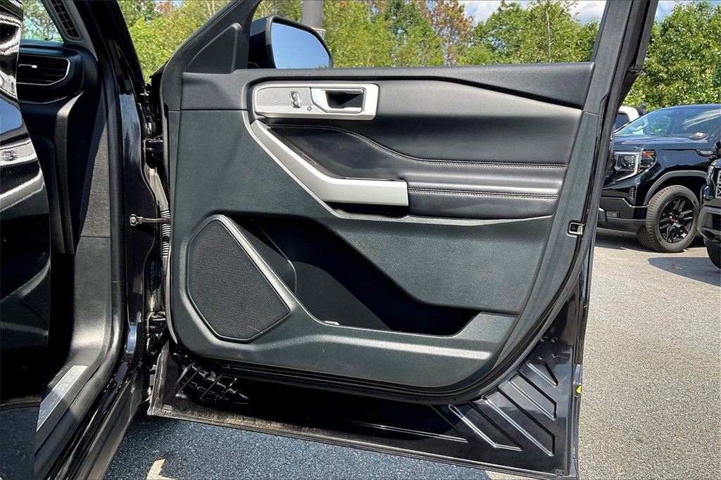 2023 Ford Explorer Limited - Photo 11