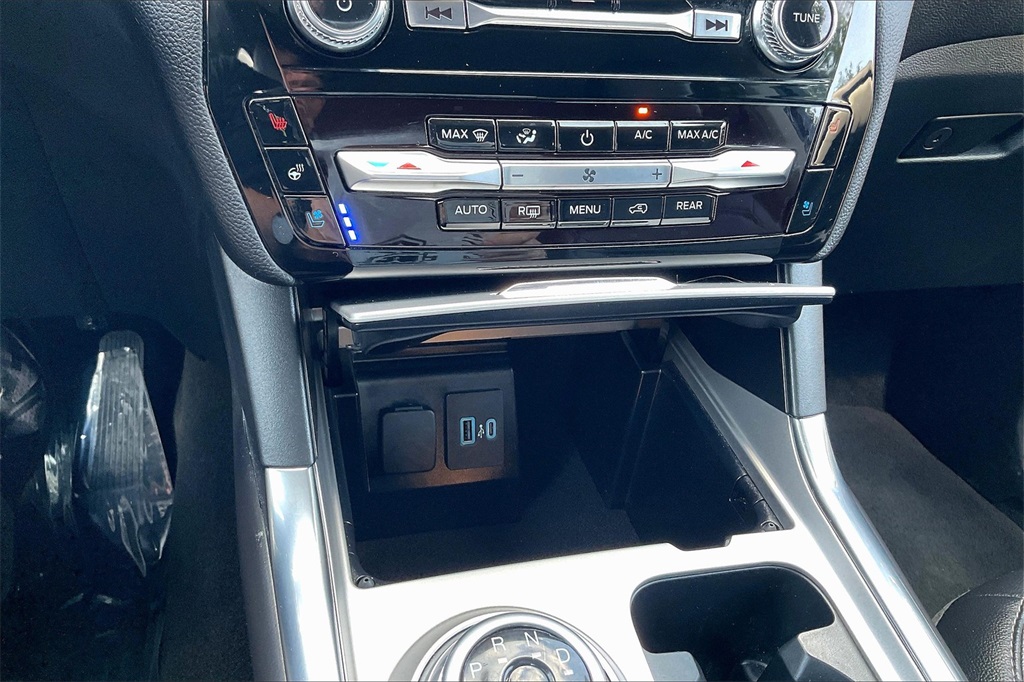 2023 Ford Explorer Limited - Photo 25