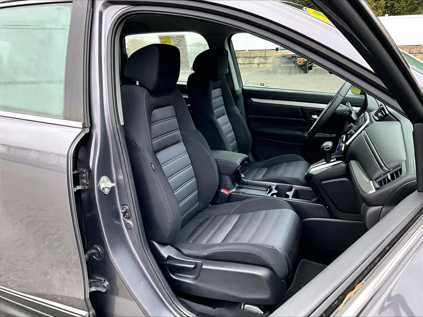 2018 Honda CR-V LX - Photo 11