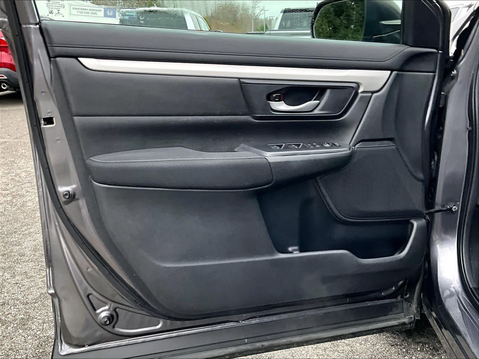 2018 Honda CR-V LX - Photo 9