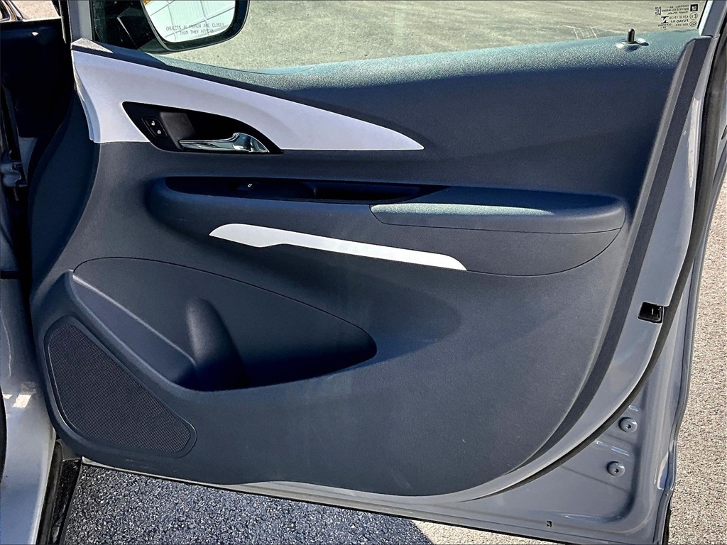 2020 Chevrolet Bolt EV LT - Photo 12