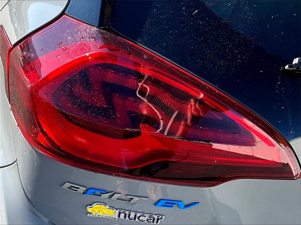 2020 Chevrolet Bolt EV LT - Photo 32