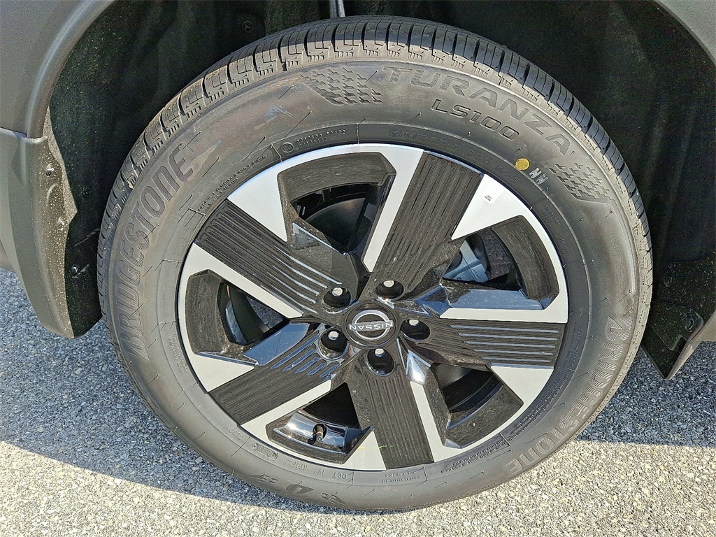 2025 Nissan Kicks SV - Photo 5